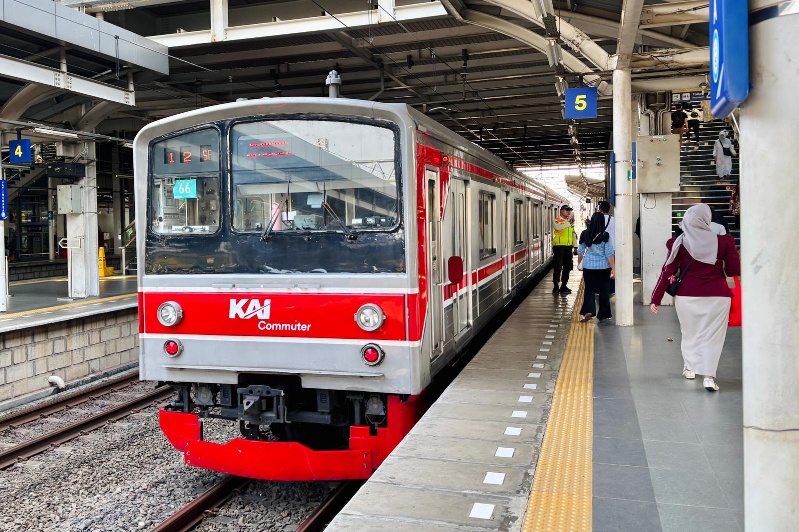 ジャカルタの電車