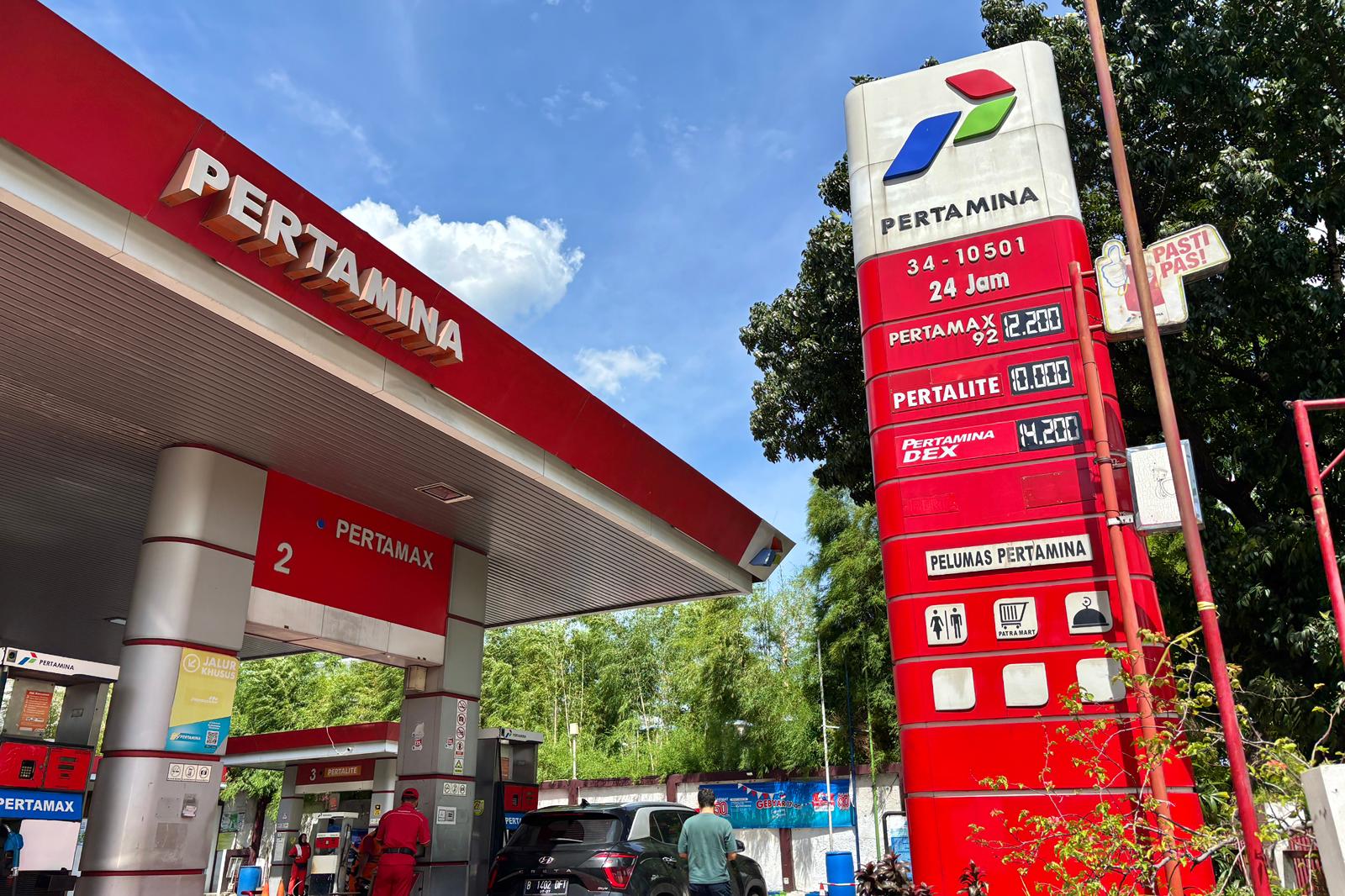 ガソリンスタンド