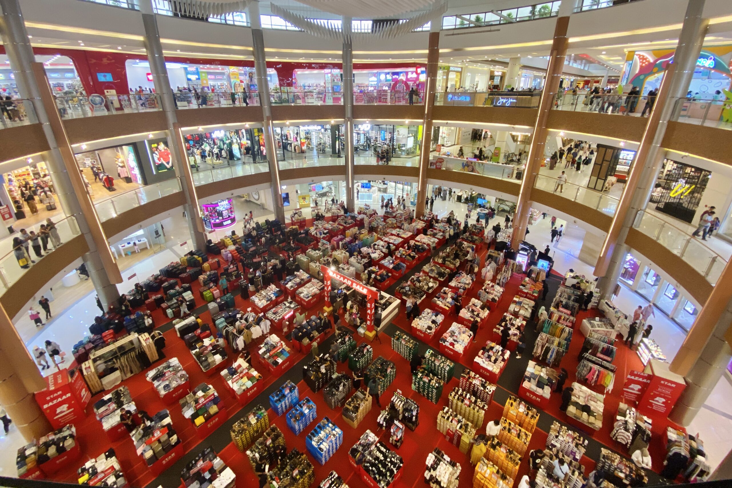 ショッピングモール